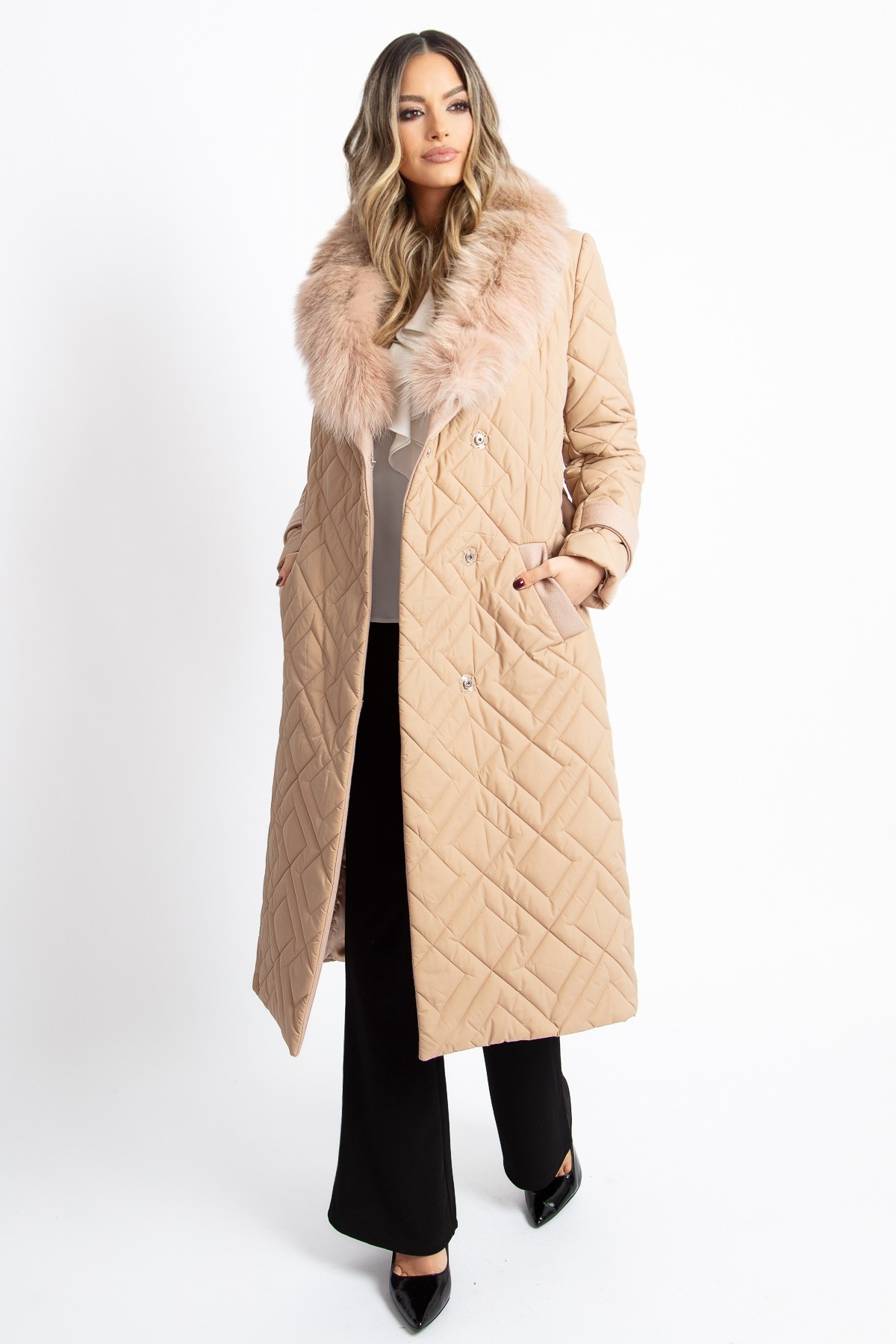 Elegant jacket with natural fur 7335 beige - Viada
