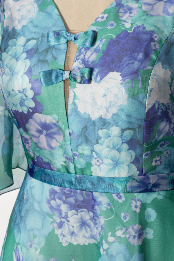 Elegant veil dress R 214 blue
